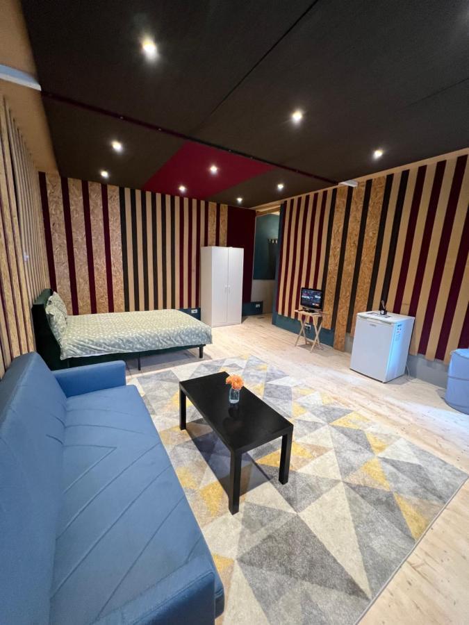 Newly Built Large Garden Ensuite Guest Studio Borehamwood Exterior foto